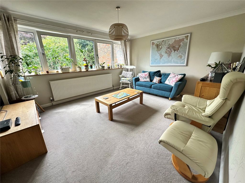 Property photo 3 of 16 Picture No. 10