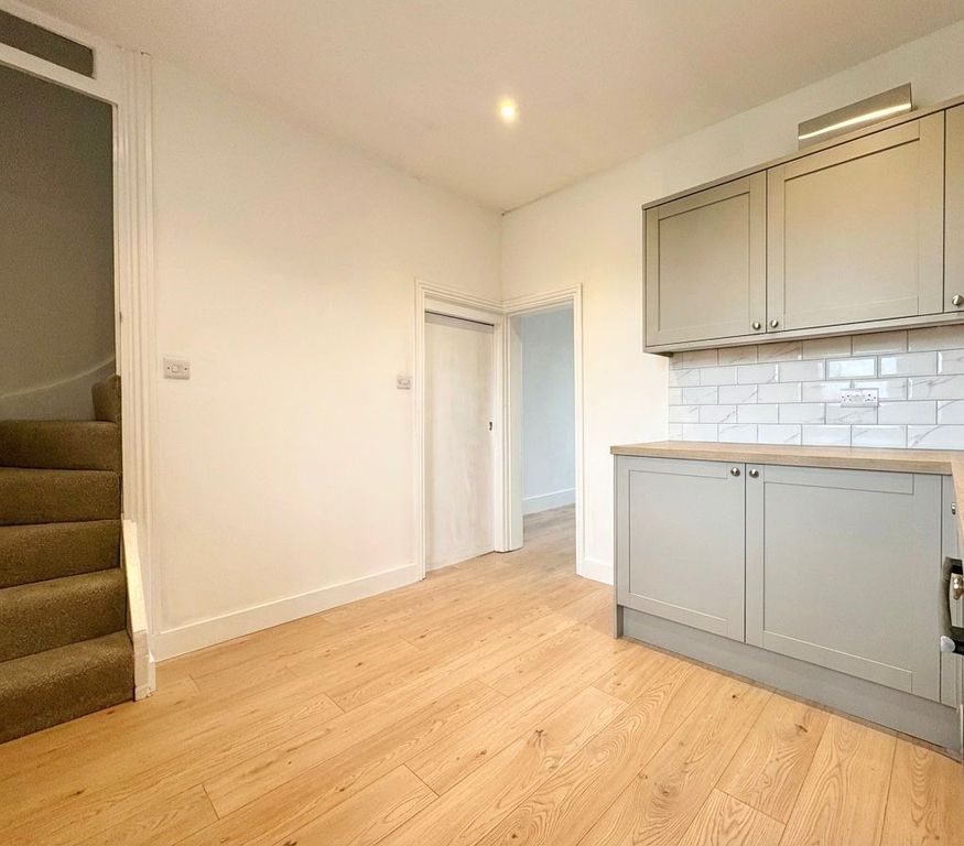 Property photo 2 of 13 Kitchen