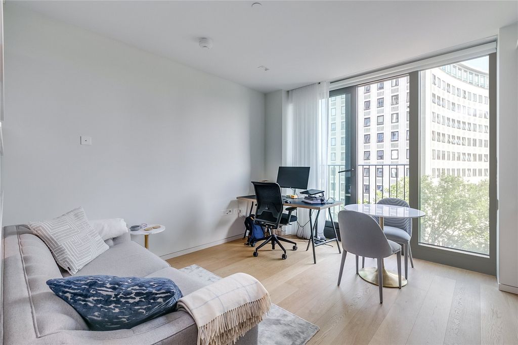 Property photo 2 of 12 Picture No. 20