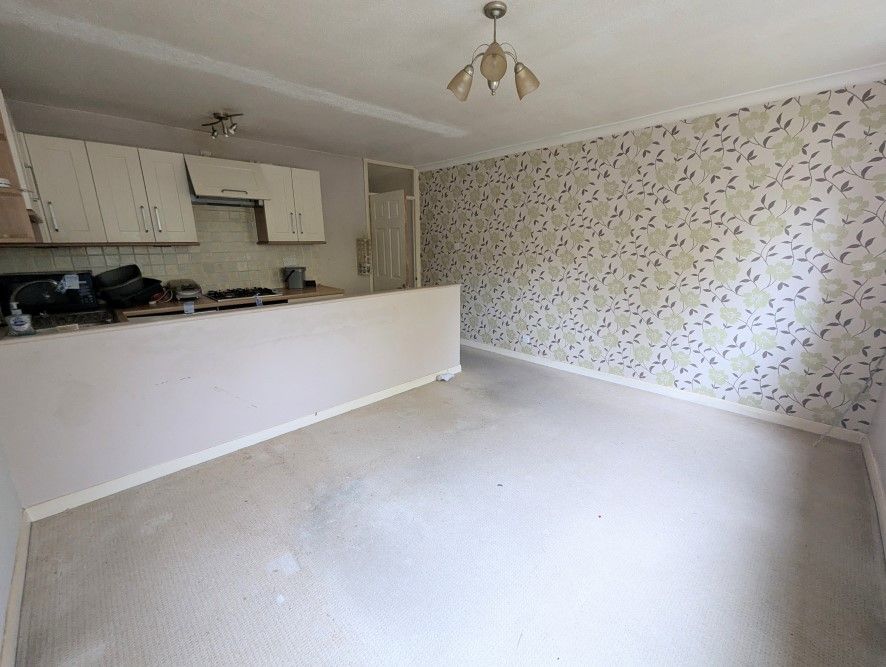 Property photo 3 of 7