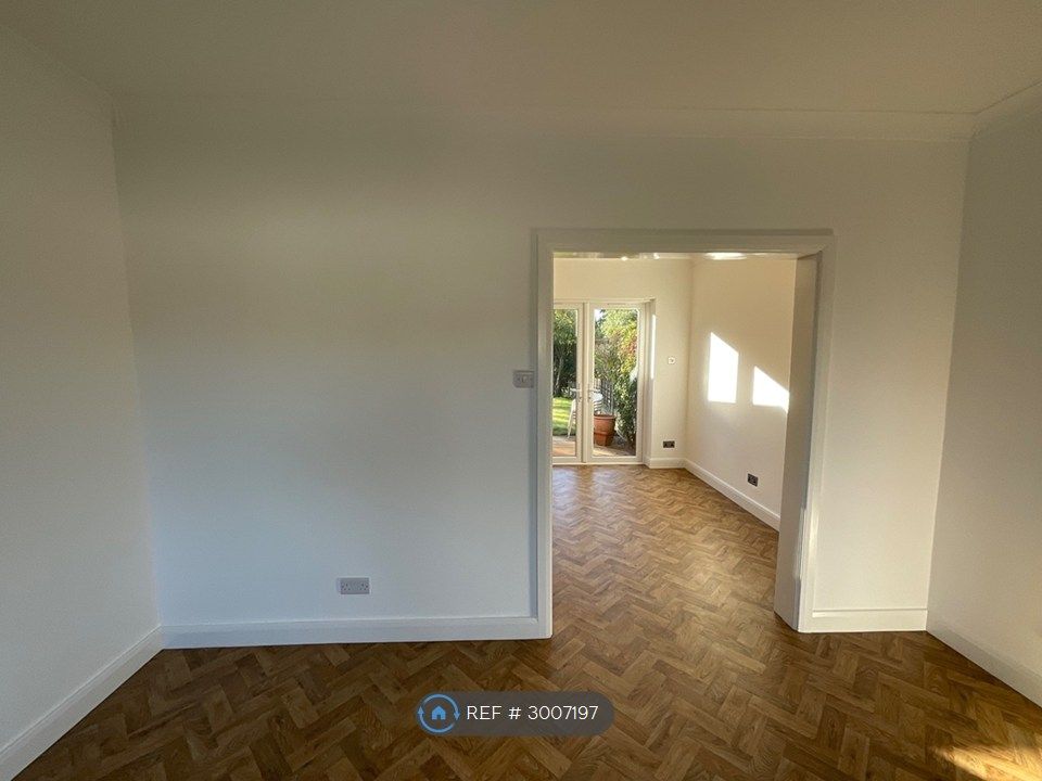Property photo 3 of 8 Lounge Through To Dining Kitchen