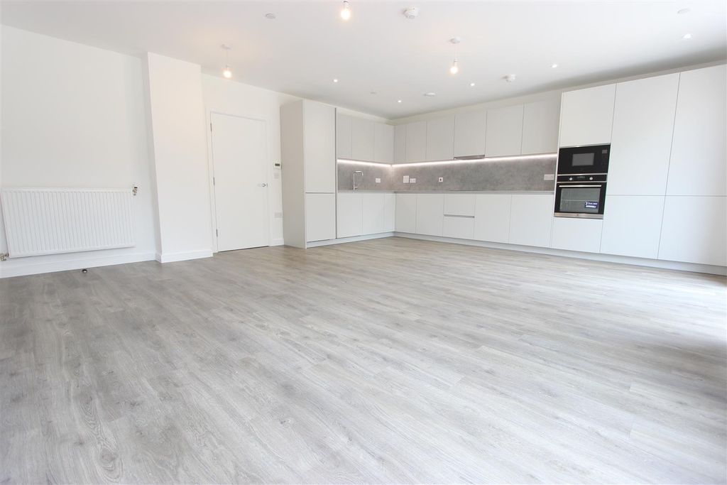 Property photo 3 of 18 Img_9872.Jpg