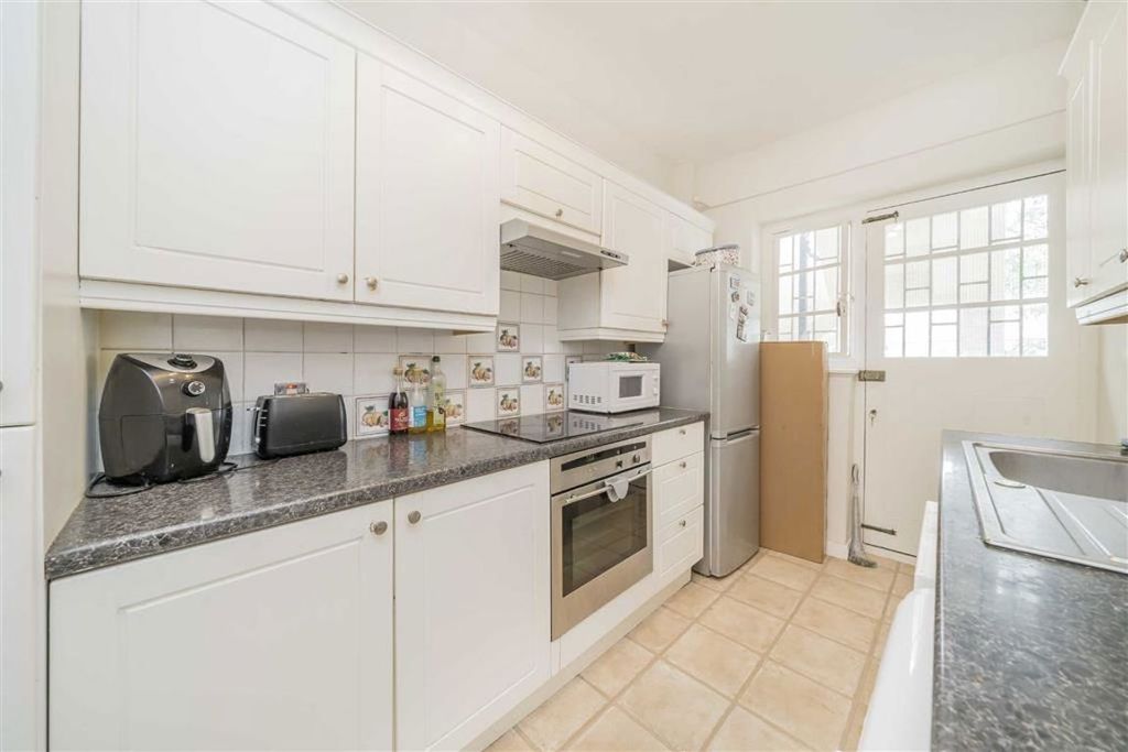 Property photo 3 of 7