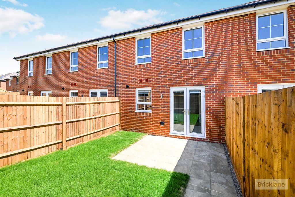 Property photo 2 of 13