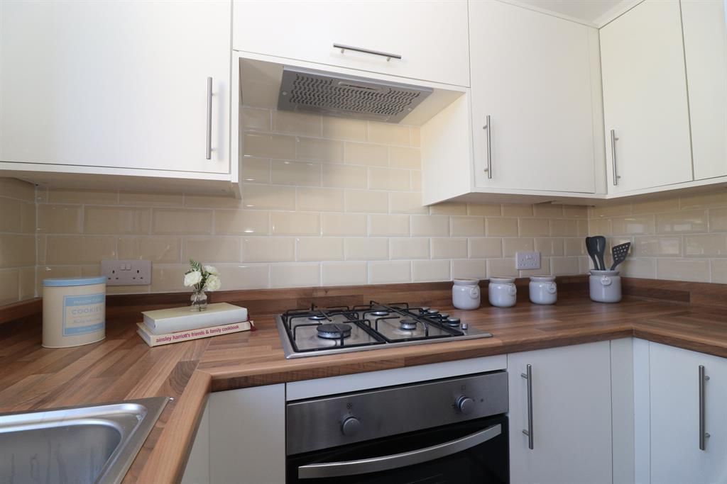 Property photo 3 of 28