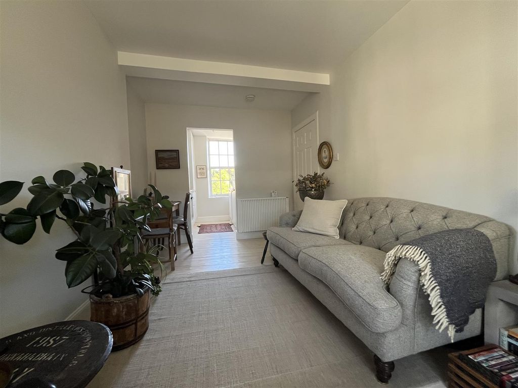 Property photo 3 of 15 3.Jpg
