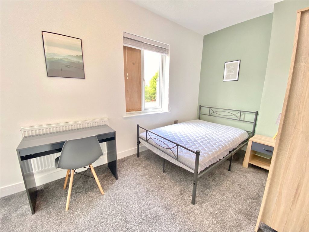 Property photo 2 of 11 Picture No. 03