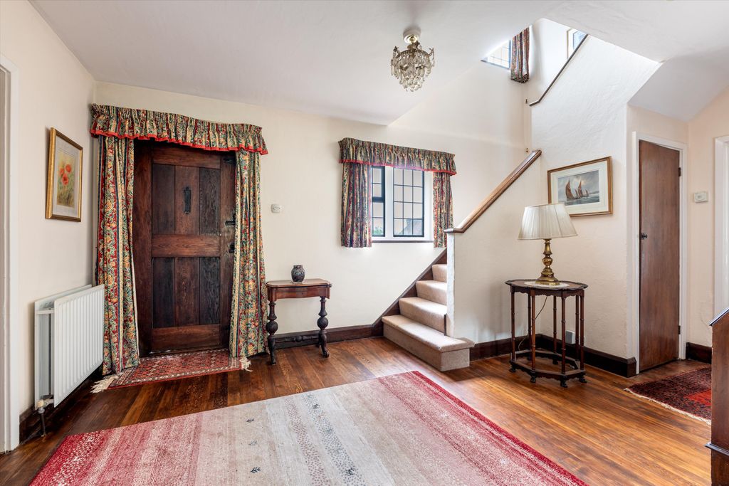 Property photo 3 of 13 Image