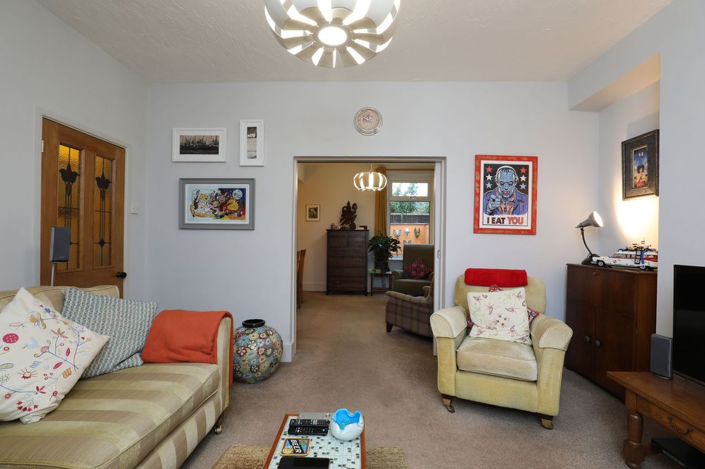 Property photo 3 of 43