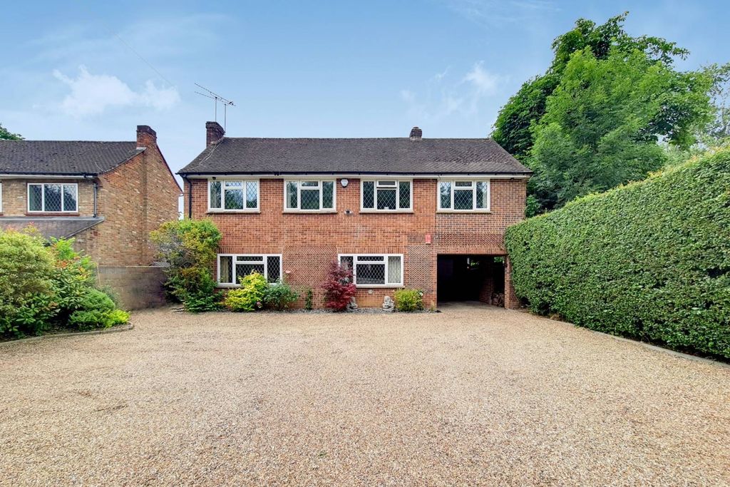 Property photo 1 of 16