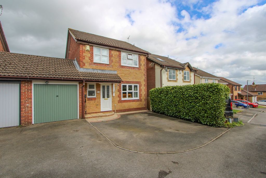 Property photo 1 of 23