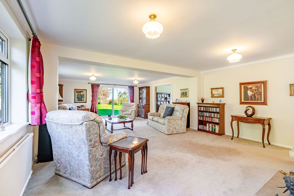 Property photo 3 of 20