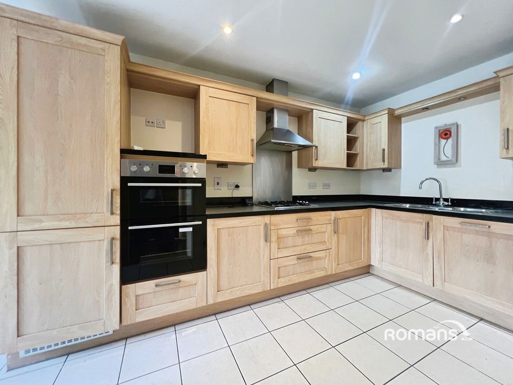 Property photo 2 of 12 Pbox-Img.Jpg