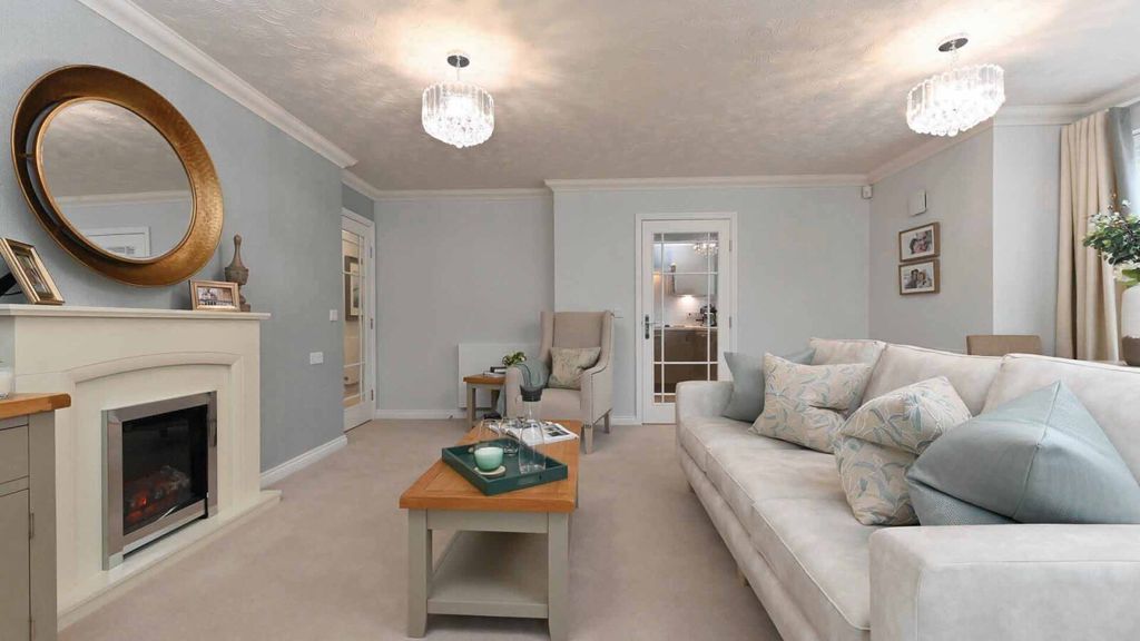 Property photo 2 of 22 2