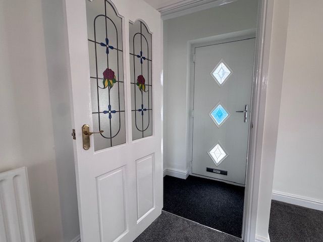 Property photo 2 of 27