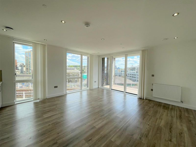 Property photo 3 of 7 Photo 4