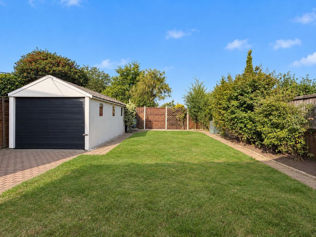 Property photo 2 of 33