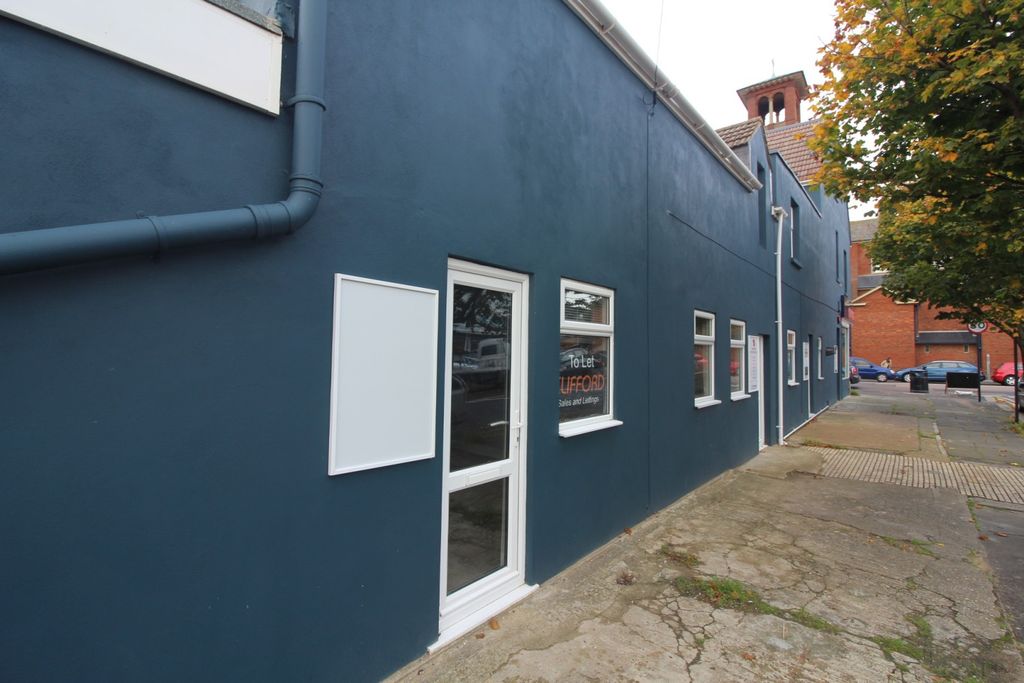 Property photo 1 of 5