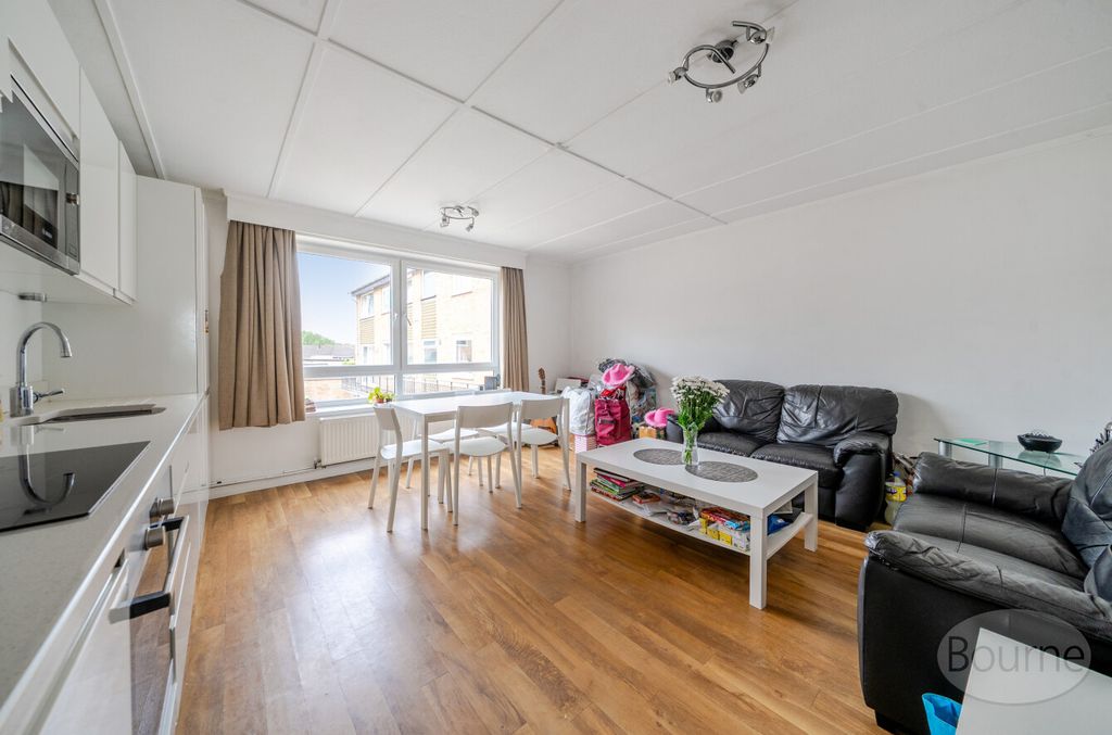 Property photo 2 of 17 498d54E0-Afc6-474...