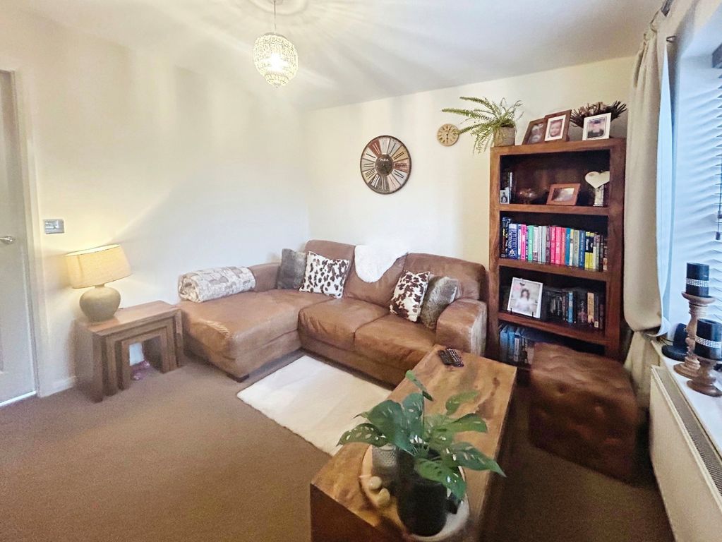 Property photo 2 of 13 Picture No. 04