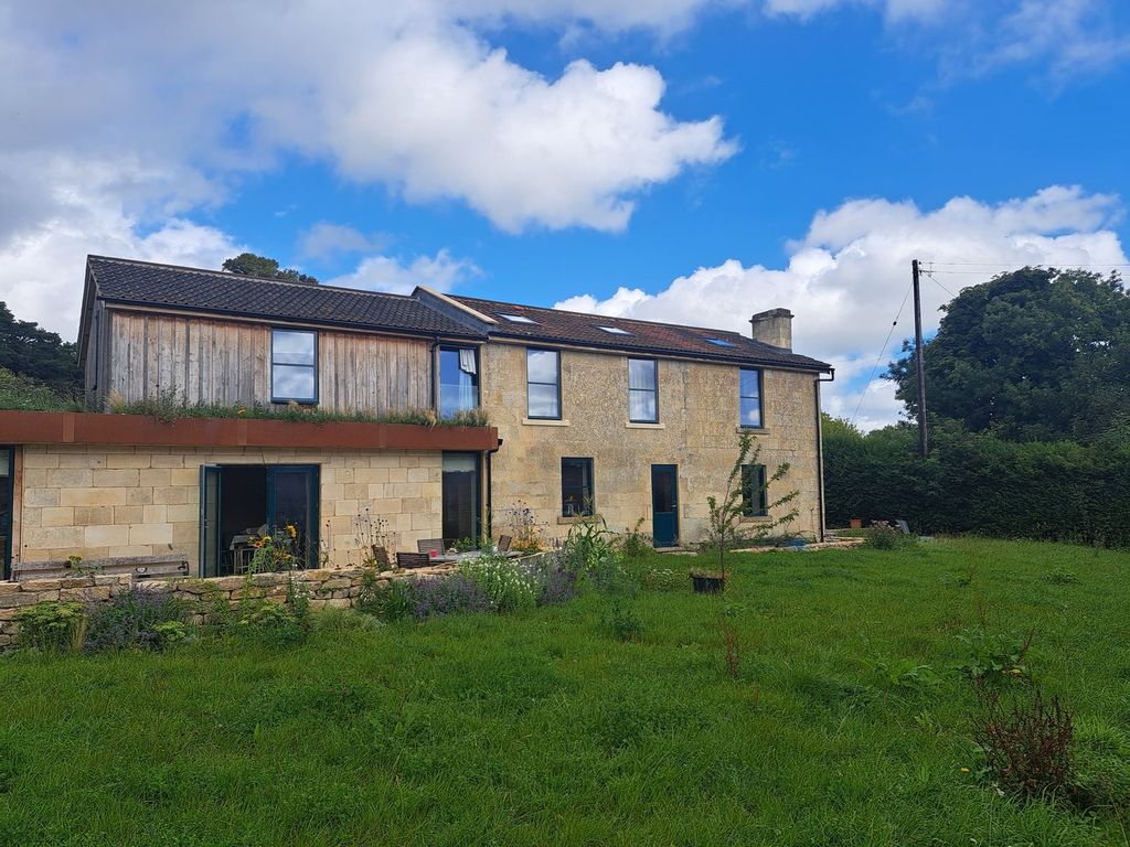 Property photo 1 of 22