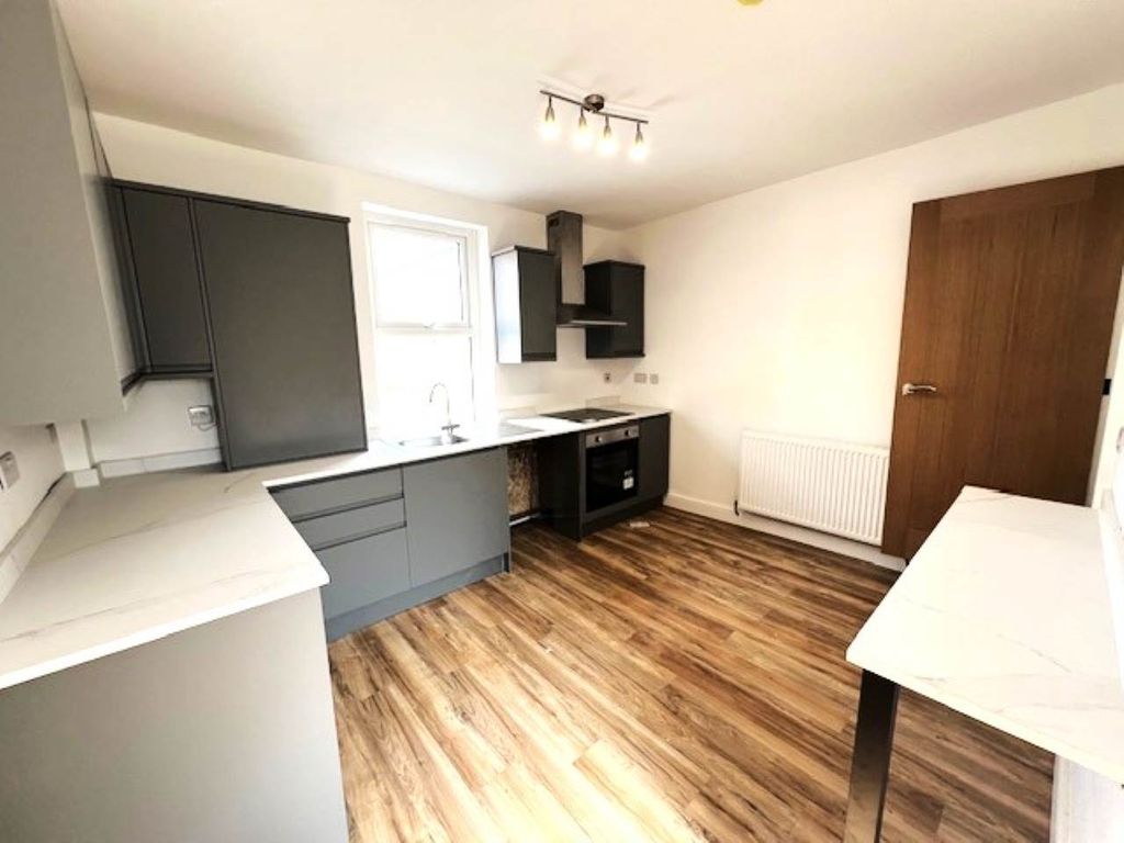 Property photo 3 of 17 Image27 (11)