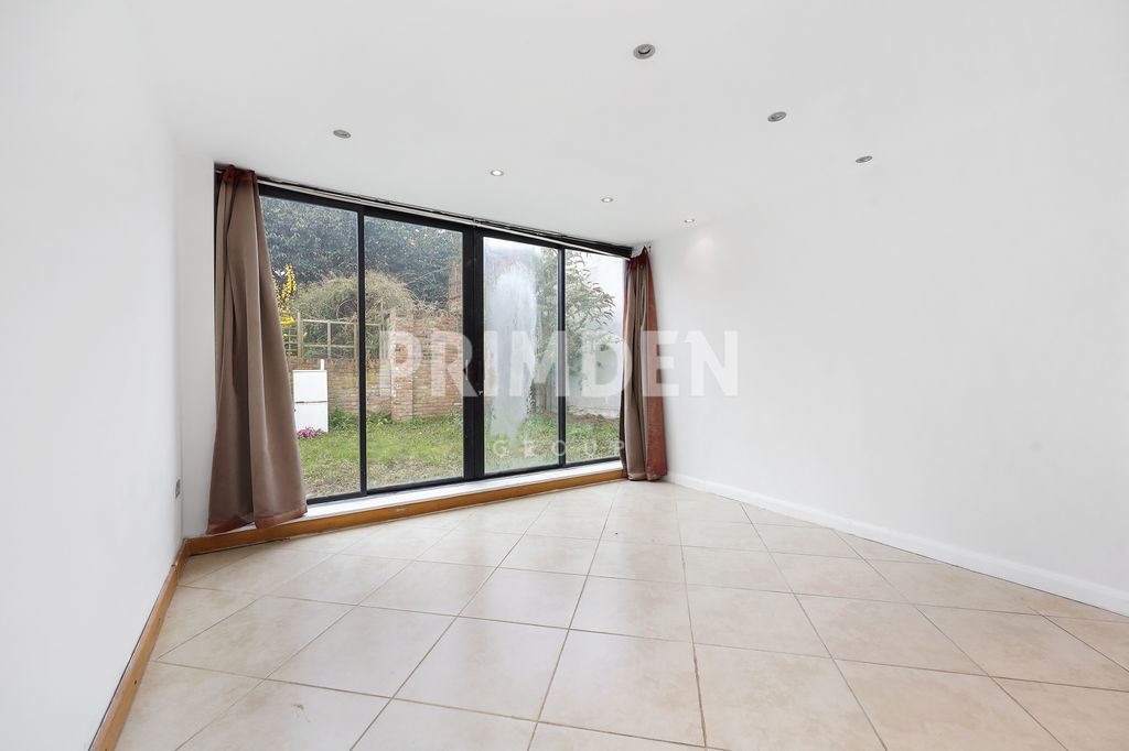 Property photo 2 of 17 Photo 2