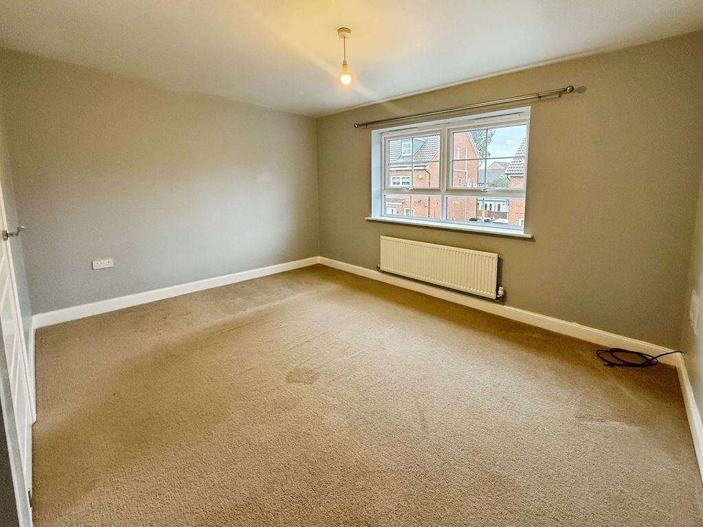 Property photo 2 of 18 Lounge