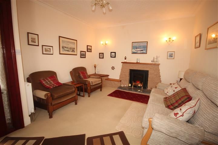 Property photo 2 of 14 Lounge
