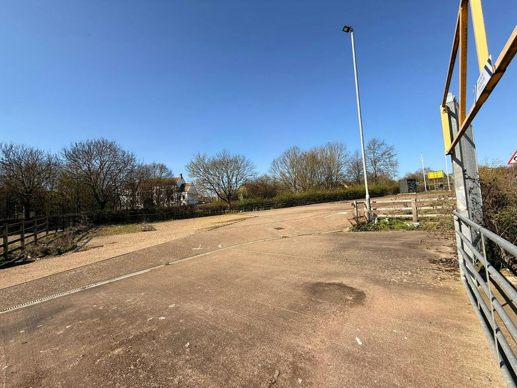 Property photo 3 of 5 Img-20260319-Wa0000.Jpg