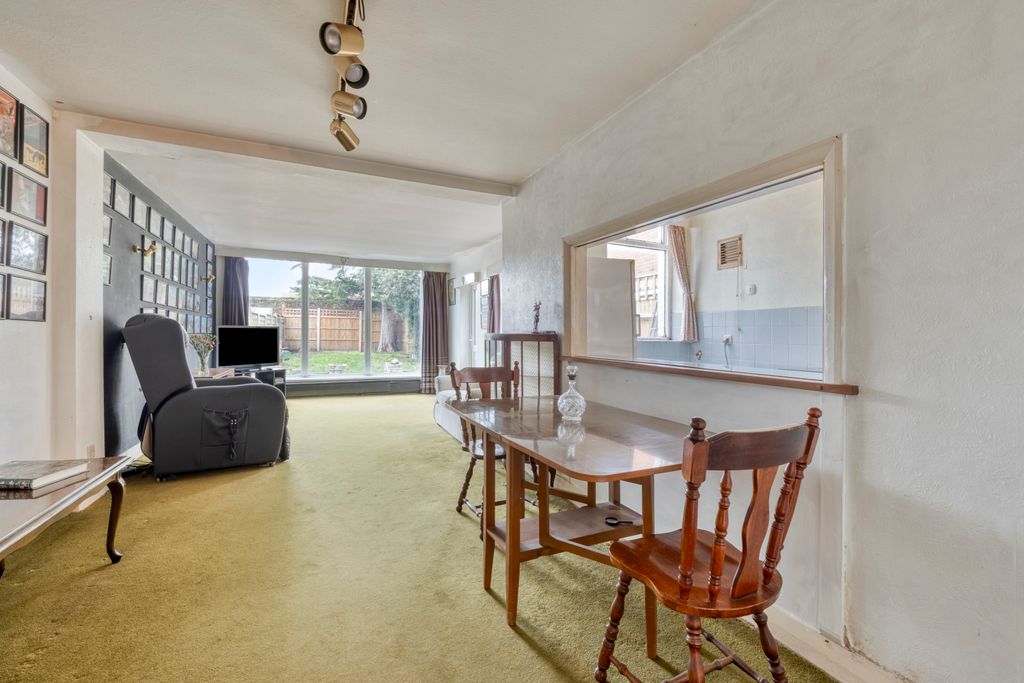 Property photo 2 of 26 Picture No. 11