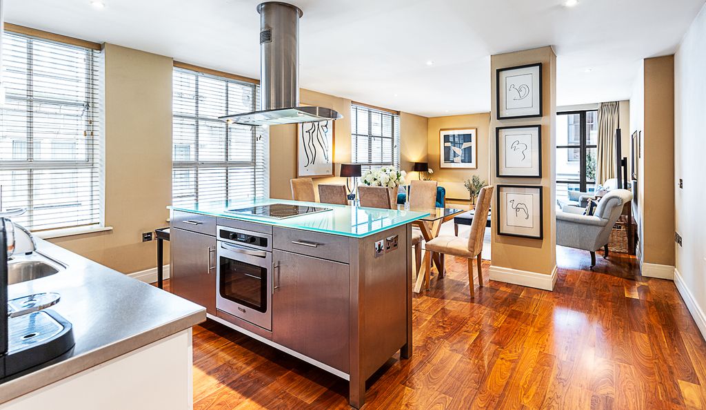 Property photo 1 of 28