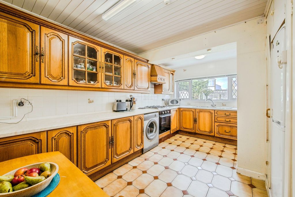 Property photo 3 of 20 Pbox-Img.Jpg