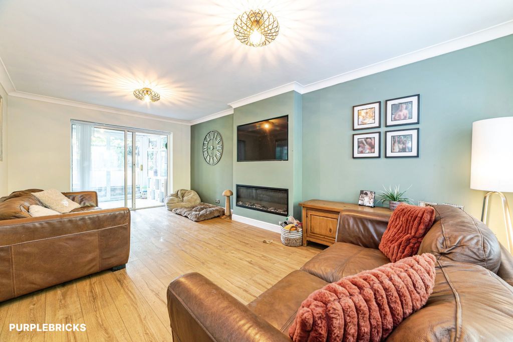 Property photo 1 of 40