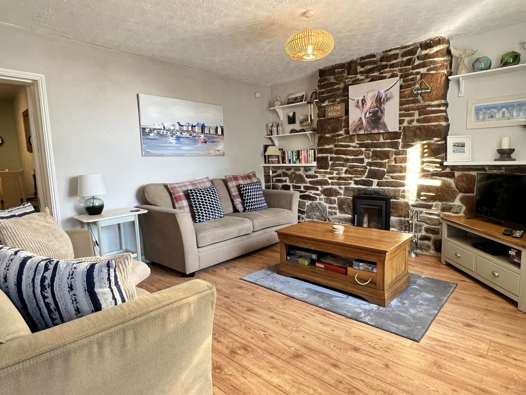 Property photo 2 of 13 Gallery