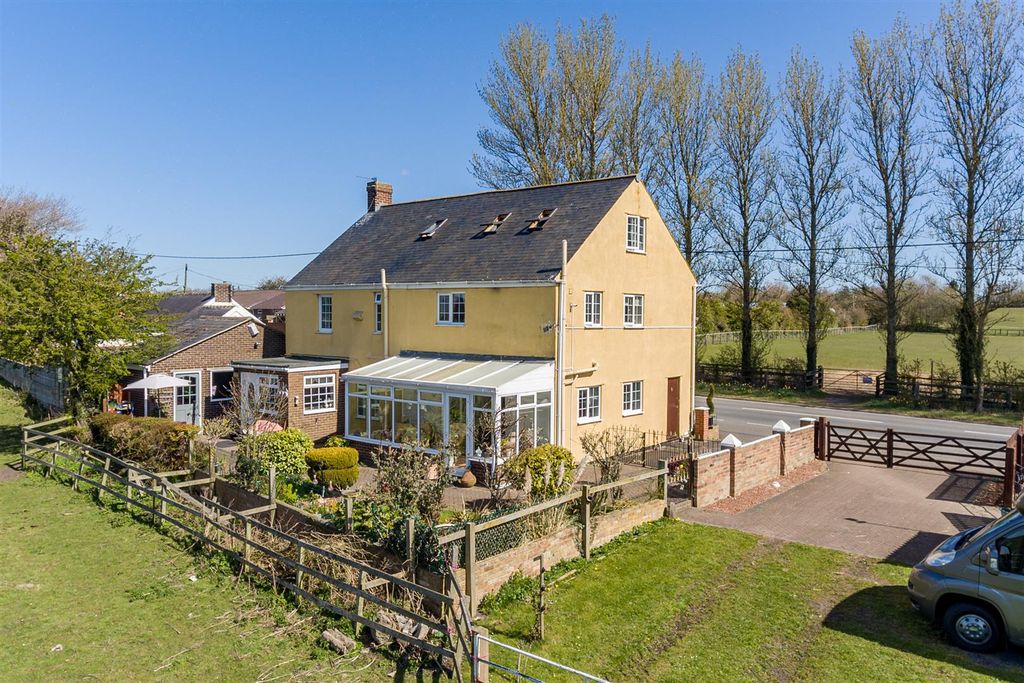 Property photo 2 of 26 Dji_0793-Hdr.Jpg