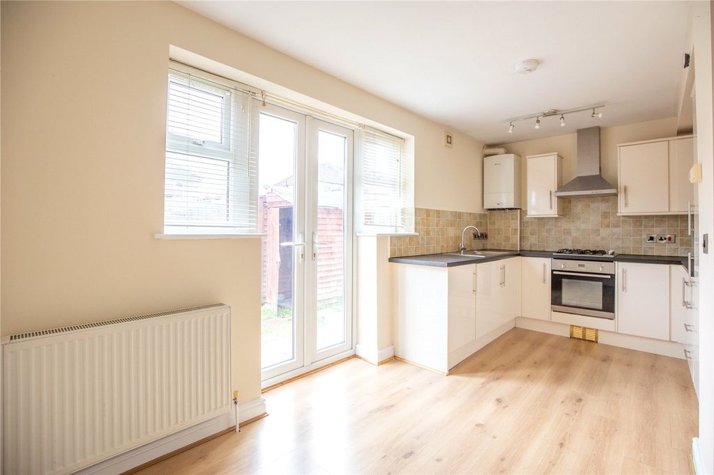 Property photo 3 of 15 Picture No. 06