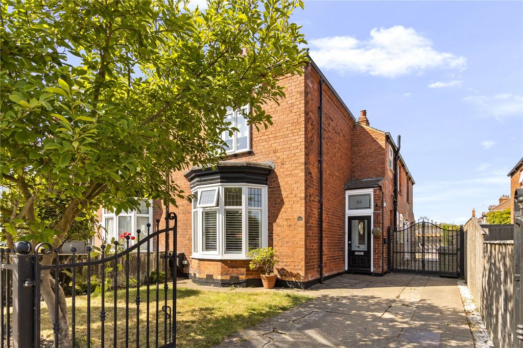 Property photo 1 of 43 Picture No. 22