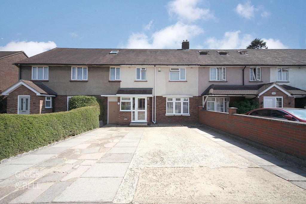 Property photo 1 of 19 5345630
