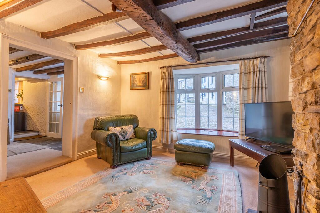 Property photo 2 of 23