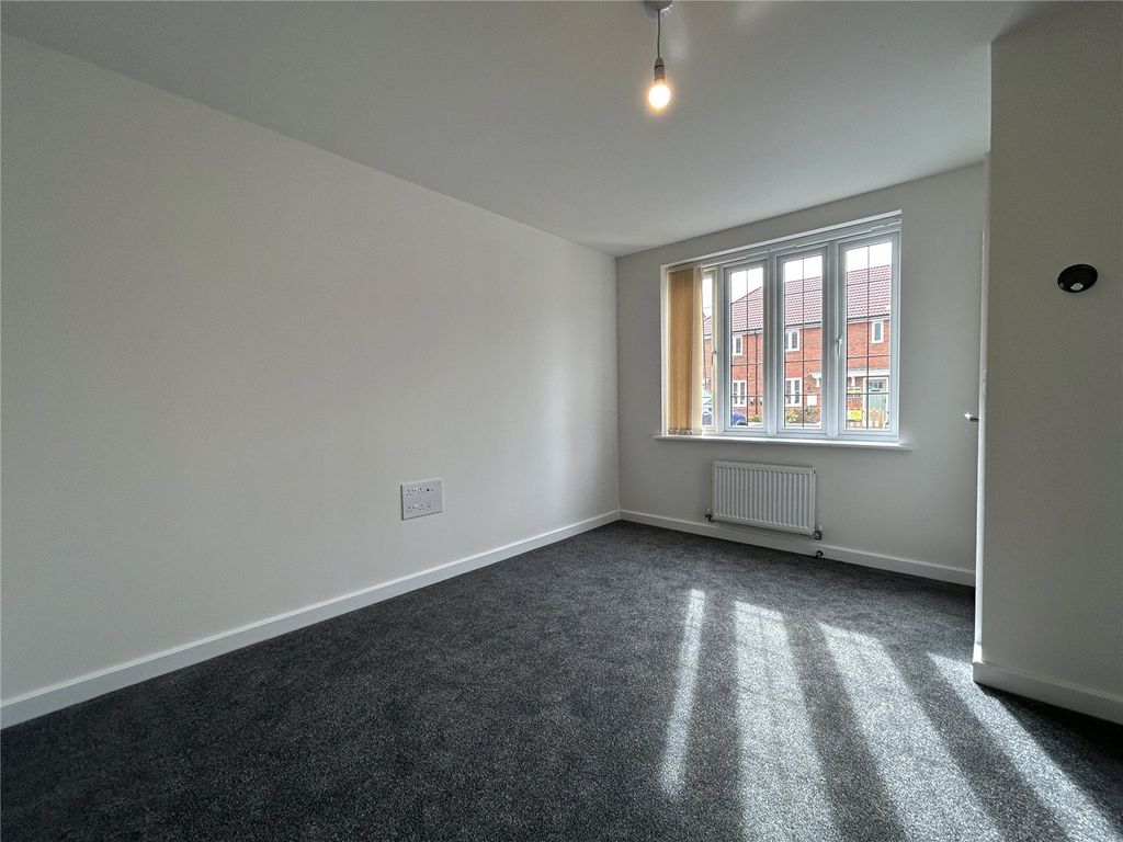 Property photo 2 of 12 Picture No. 02