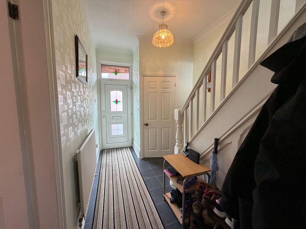 Property photo 3 of 26