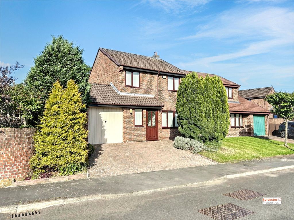 Property photo 2 of 22 Picture No. 25