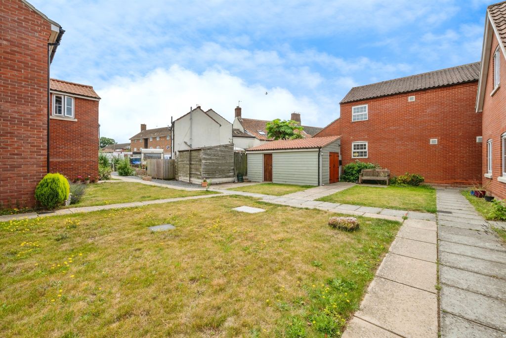 Property photo 3 of 17