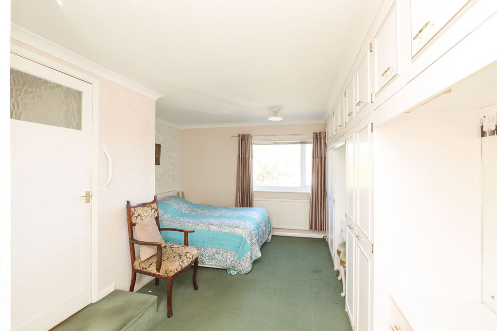 Property photo 3 of 22