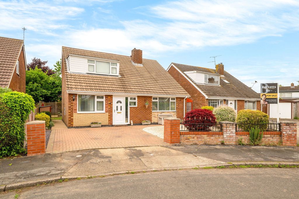 Property photo 1 of 34