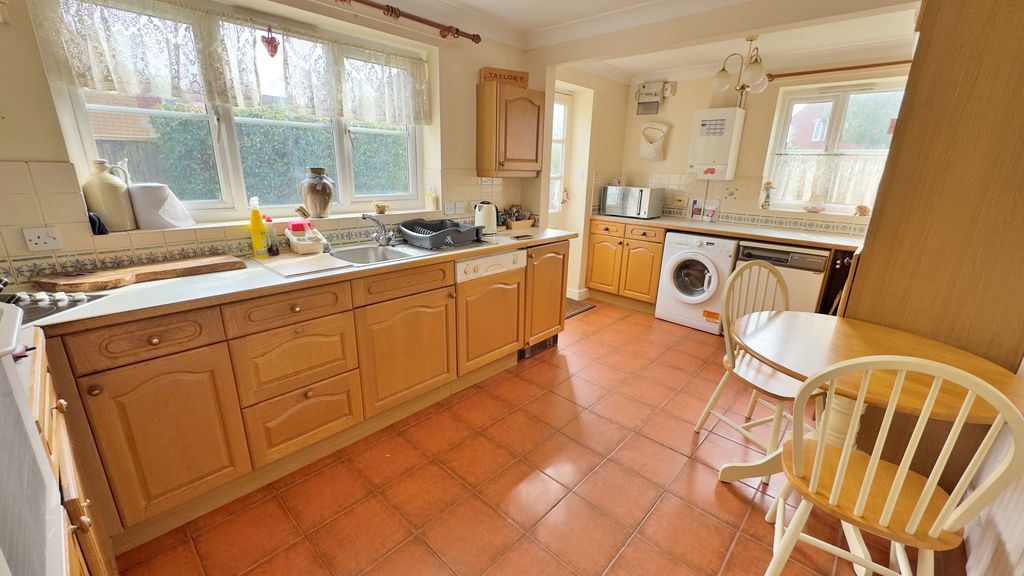 Property photo 3 of 16 Photo 15