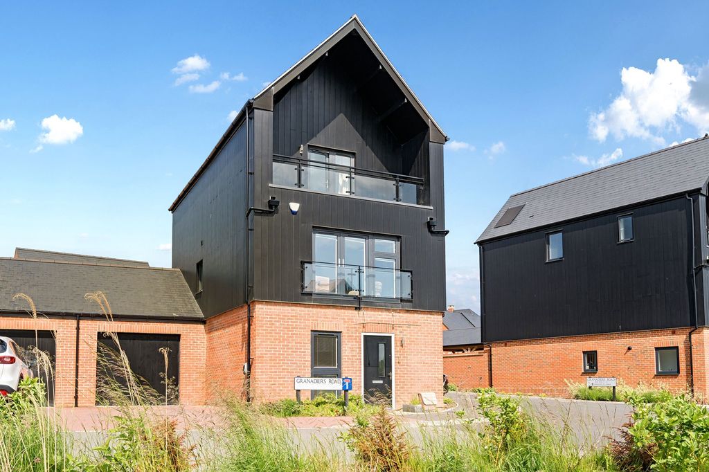 Property photo 1 of 22