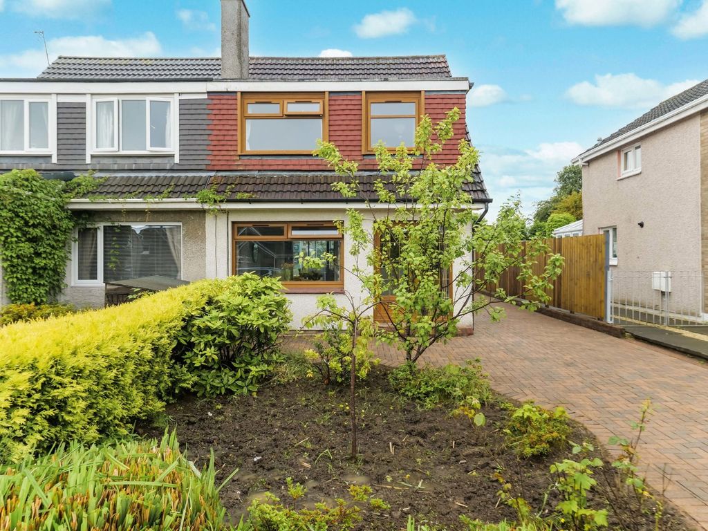 Property photo 1 of 16 External