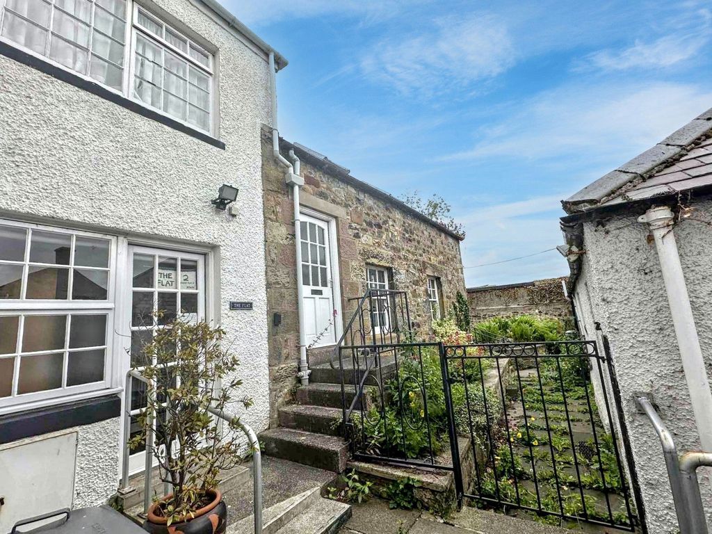 Property photo 3 of 39